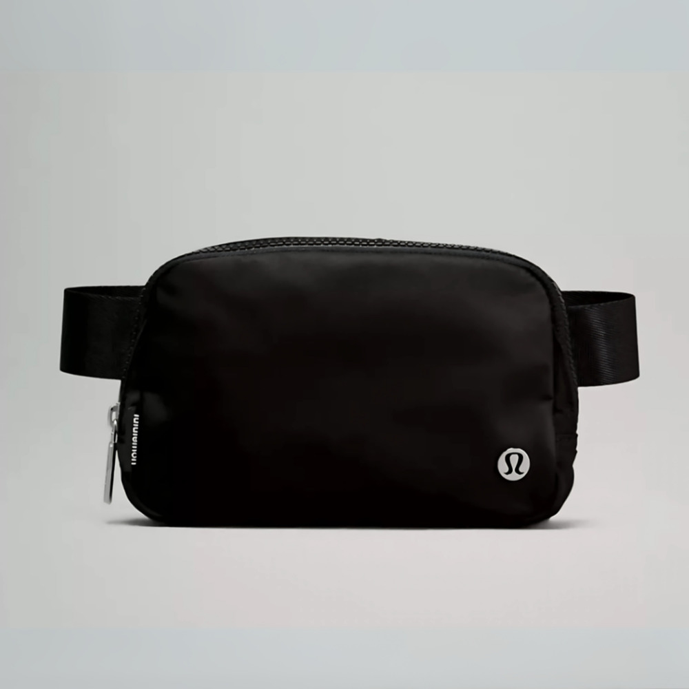 Lululemon Everywhere Crossbody Belt Bag 1L - Black - Picture 1 of 6